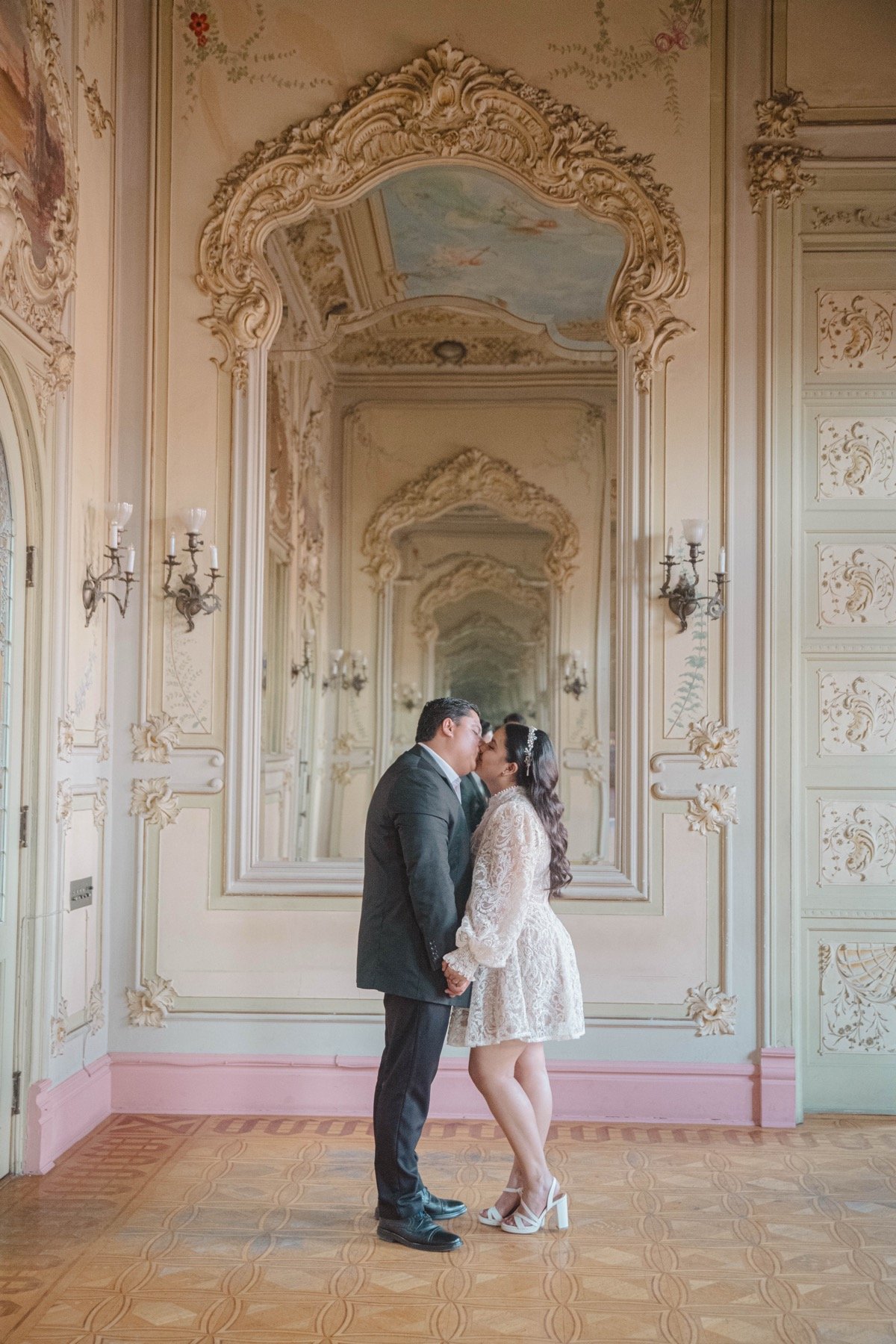 Marlene y Héctor en el salón